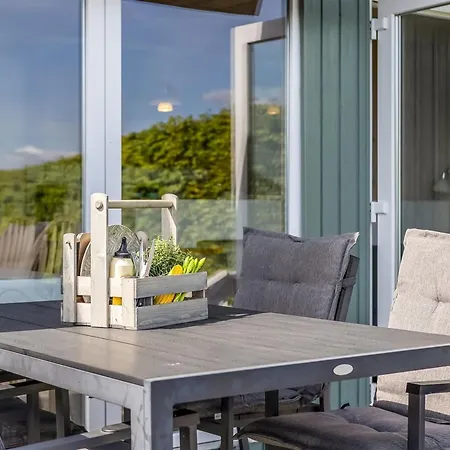 Egonie - 100m From The Sea By Interhome