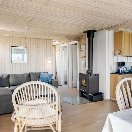 Egonie - 100m From The Sea By Interhome 度假居 *